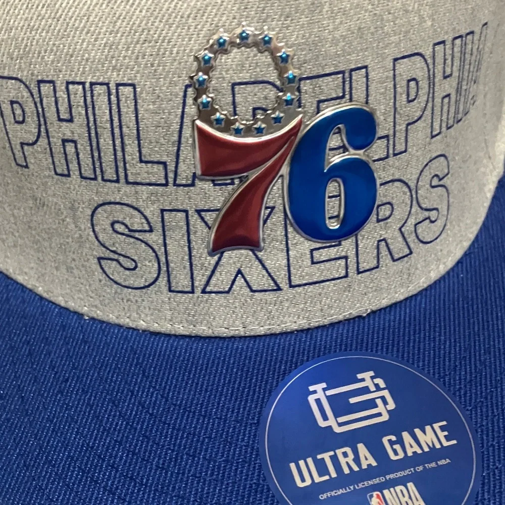 Philadelphia 76ers Snapback Cap - Gray & Royal Blue